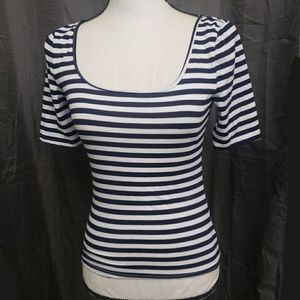 SHEIN | Like New Blk/Wht Striped Tee!